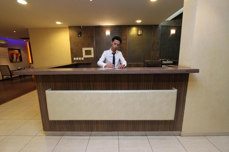 阿拉尔鲁姆酒店 阿尔阿尔 外观 照片